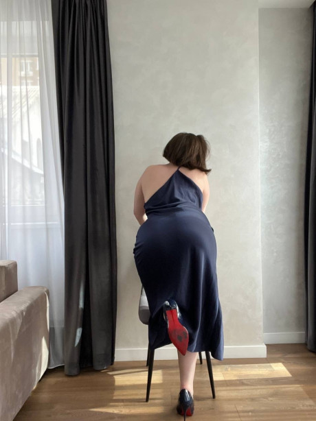 Voluptuous OnlyFans model shows off her massive tits & her huge behind - #1324827