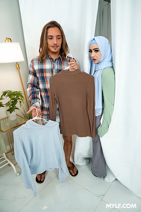 MYLF starring Axel Haze, Mandii Rose Hot Images - Image 11 of 21  in MILF category   featuring Axel Haze, Mandii Rose 