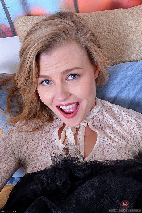 Blondie young Nicole Clitman lifts her skirt up and shows her chunky snatch - Image 19 of 21  in Pussy category   featuring Nicole Clitman 