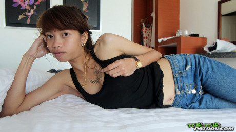 Fresh young Thai whore girl broad with wide labia lips gets hammered by a Farang - #228439