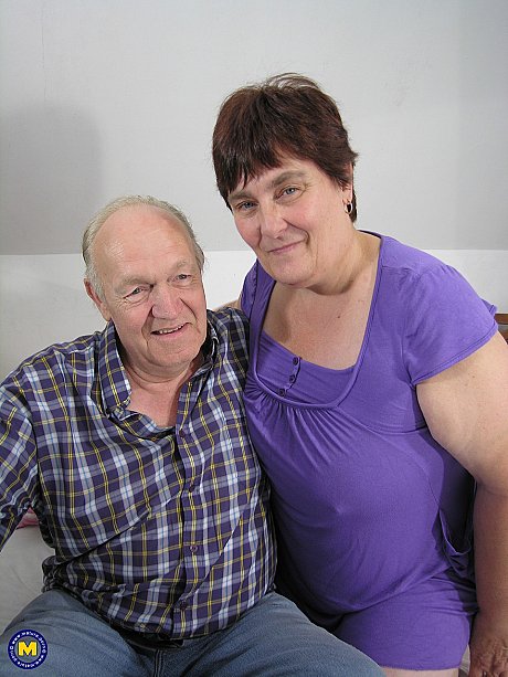 BBW amateur Sjaan sucks penis & gets her pussy hammered by 2 grandpas in a 3some - Image 2 of 20  in Pussy category   featuring Sjaan 