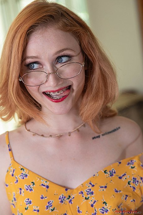 Mr POV starring Scarlet Skies Porn Photos - Image 3 of 21  in Tiny Tits category   featuring Scarlet Skies 