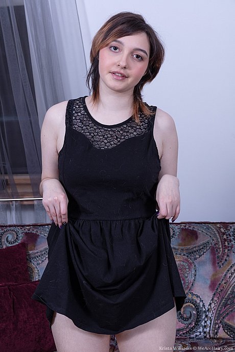 Gorgeous amateur babe Krista Williams playing with her armpit and cunt hair - Image 2 of 21  in Pussy category   featuring Krista Williams 