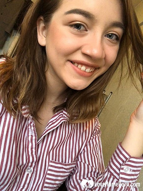 Amateur beauty teases with her lovely delicious boobies and delicious booty in the mirror - Image 20 of 20  in Teen category   featuring Eliza Thorn 
