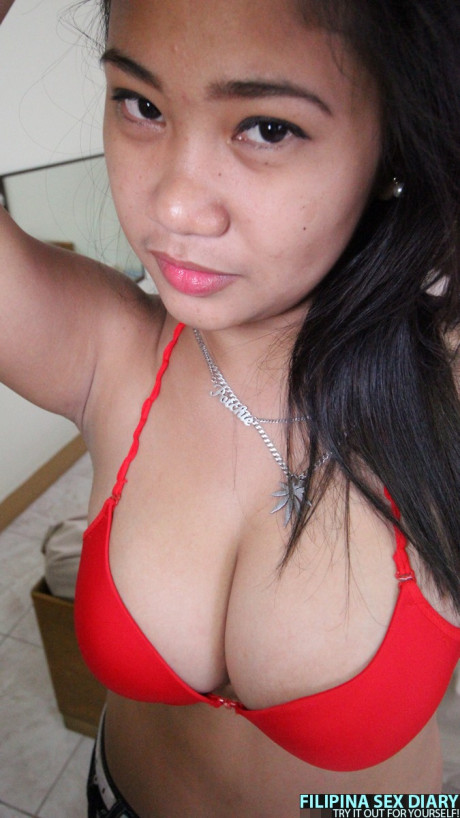 Chubby asian babe Potchie shows her gigantic juicy tits and enjoys a POV fuck - #1348830