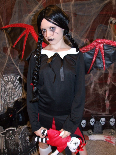 Pigtailed chinese MILF Kitty strips to pose undressed in a horror cosplay solo - #1543677