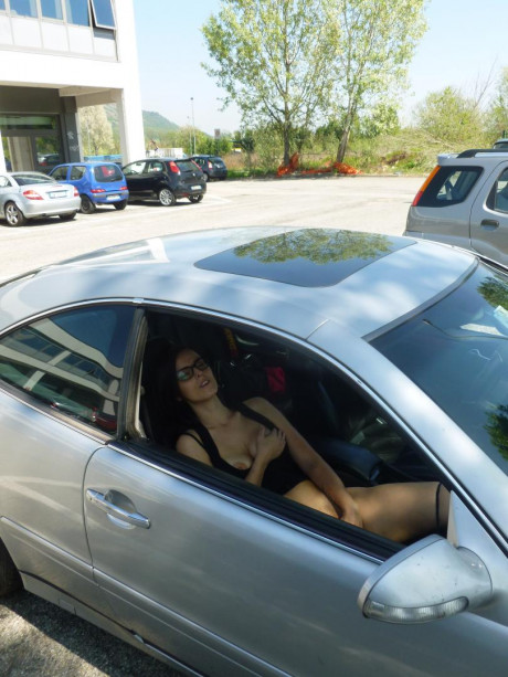 Slutty Rosy B plays with twat in the car before gives bj in the house - #33584