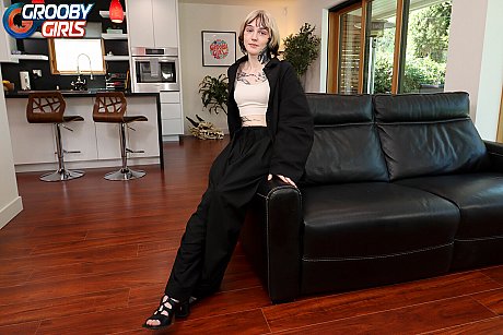 Grooby girls performed by Claire Tenebrarum naked Porn Pics - Image 2 of 16  in Shemale category  