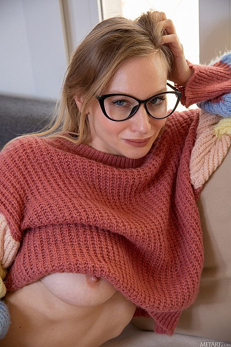 Met Art featuring Annie Anne XXX Pictures - Image 5 of 21  in Model category   featuring Annie Anne 