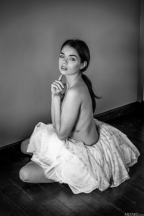 Beautiful ballerina Keira Blue shows her teen titties with puffy nipples - Image 19 of 21  in Outdoor category   featuring Keira Blue 