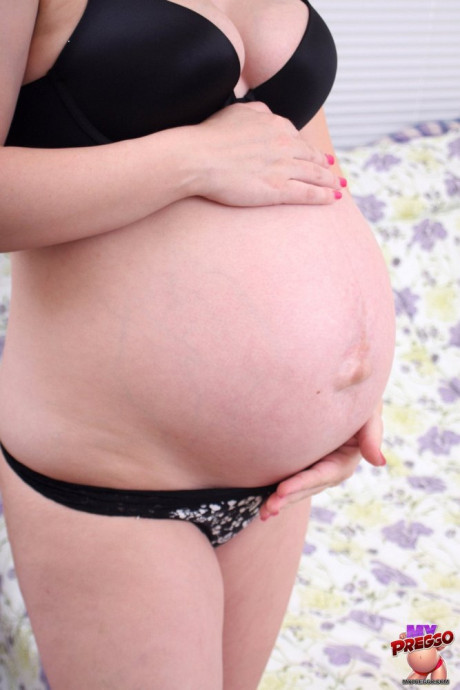 Pregnant solo chick GF chick gets totally undressed before masturbating on her bed - #1232972