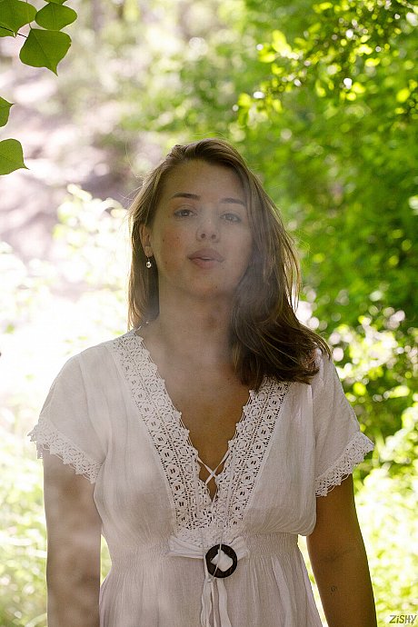 Zishy Lila Love - Image 5 of 13  in Outdoor category   featuring Lila Love 