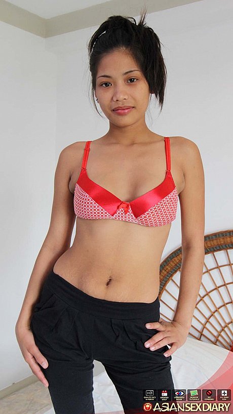 Petite Filipino chick girlfriend woman shows off her her bald twat before jerking a sex tourist - Image 4 of 15  in Pussy category   featuring Franciska 