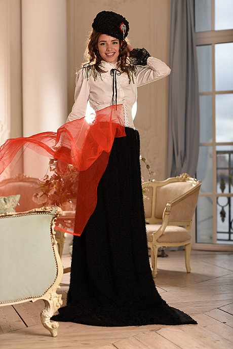 Angelic teenie in fishnets Maxa unveils her sexy figure and poses in a solo - Image 2 of 20  in Legs category   featuring Maxa Saloma 