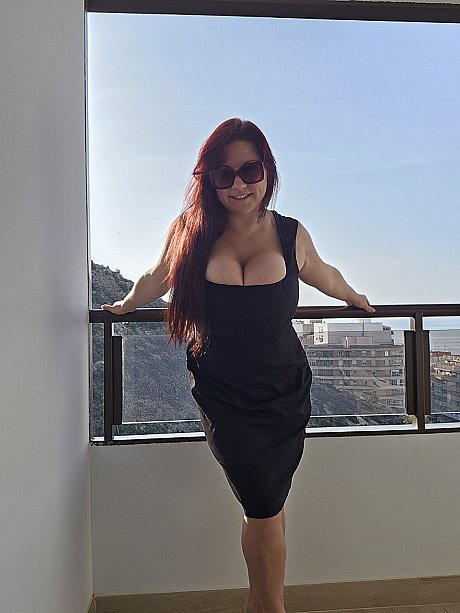 OnlyFans Samanta Lily undressed Pictures - Image 14 of 20  in Outdoor category   featuring Samanta Lily 
