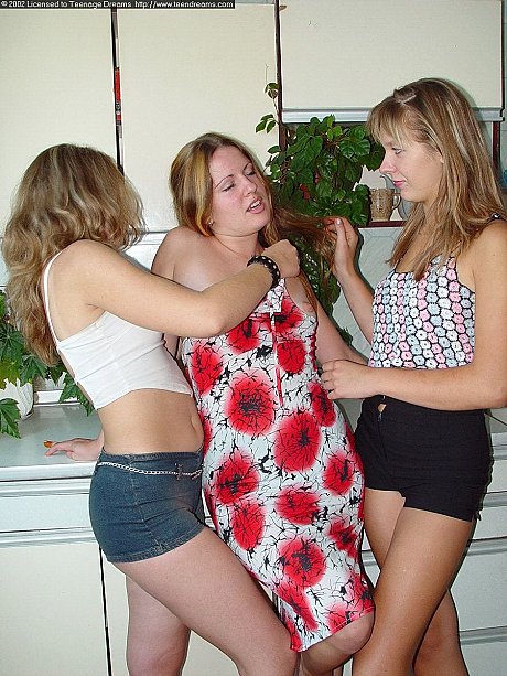 Horny teens with awesome butts strip and kiss each other's clam in the galley - Image 3 of 20  in Lesbian category  