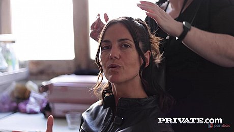 Private Sex Pics - Image 16 of 21  in Lesbian category  