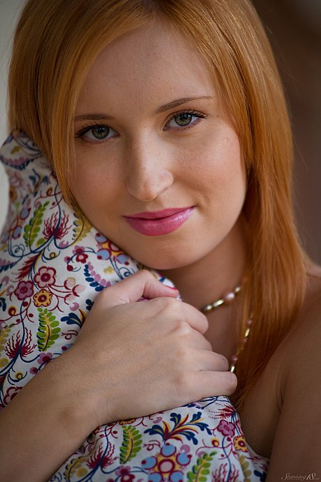 Gorgeous 18 performed by Nikky B Porn Images - Image 15 of 21  in Model category   featuring Nikky B 