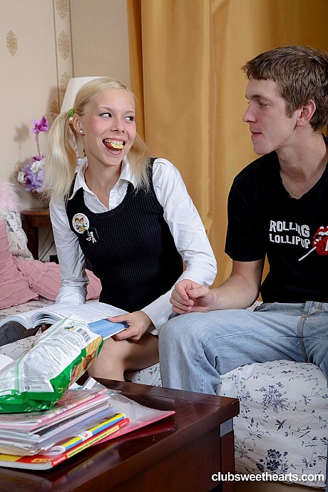 Blondy schoolgirl Lisa H likes hardcore anal & vaginal sex with a hung guy - Image 4 of 20  in Teen category   featuring Betsey Kite 