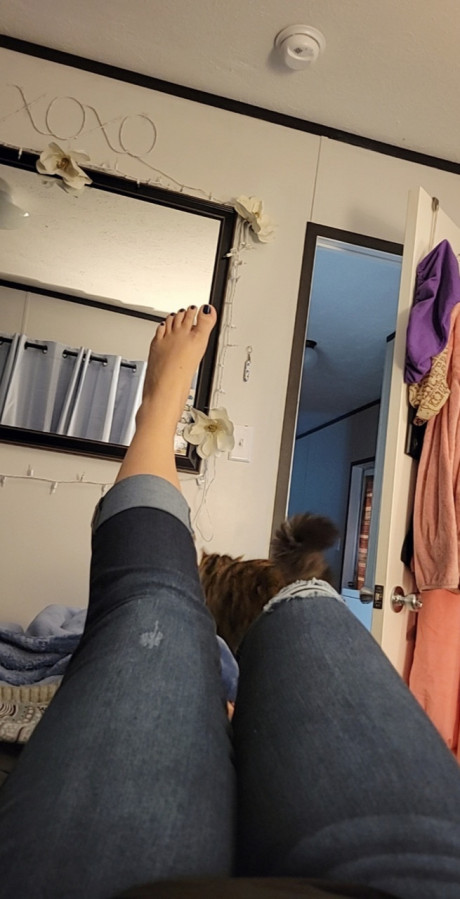 Lady gf girl with pretty legs shows her pretty toes in a hot foot fetish compilation - #1392044