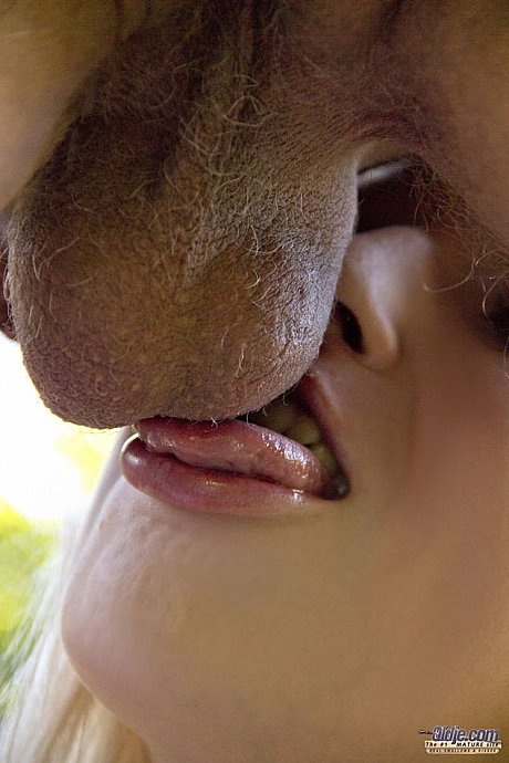 Young young blondy seduces and fucks an older hubby boyfriend dude selling ice cream - Image 8 of 16  in Pussy category   featuring Hugo, Karol Lilien 
