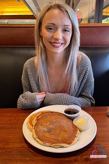 Hot amateur GF Cecelia Taylor shows her meaty clit & anus in a solo - Image 8 of 21  in Pussy category   featuring Cecelia Taylor 