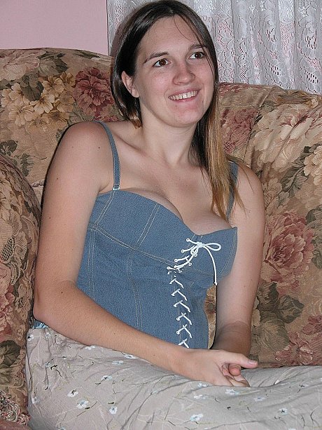 Ravishing sweet pregnant teenie Natalie strips & spreads her pink snatch on the couch - Image 1 of 20  in Pussy category   featuring Natalie 