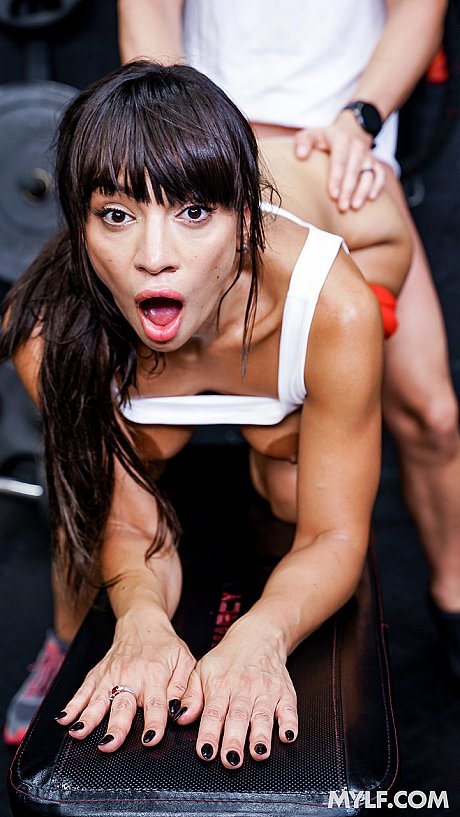 Arab MILF with gigantic breasts Sasha Pearl gets her mouth & twat plowed at the gym - Gallery #26698
