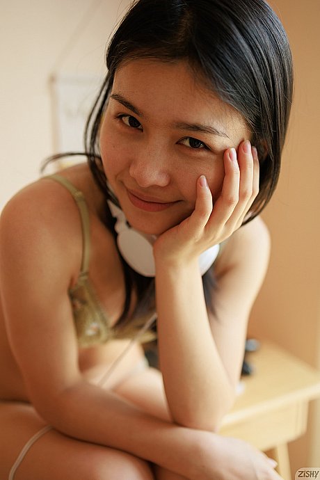 Ravishing charming amateur babe Banana Li strips to her panties and poses in a solo - Image 5 of 12  in Amateur category   featuring Banana Li 