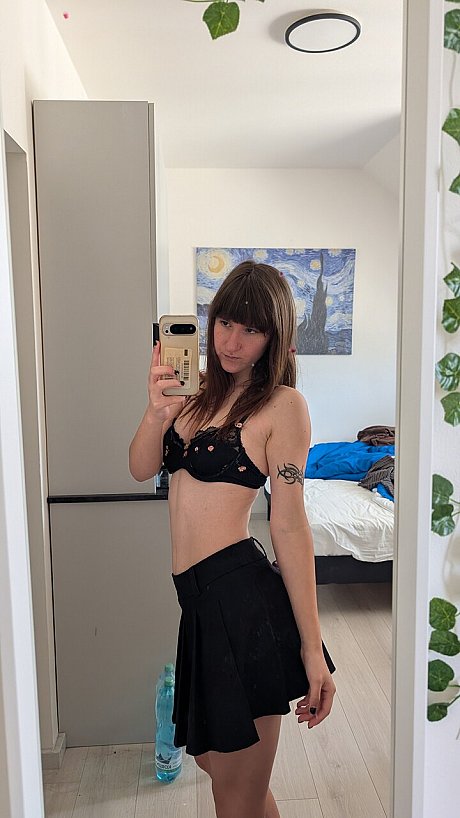 OnlyFans Katie Noir featuring Katie Noir Sex Pics - Image 12 of 21  in Babe category   featuring Katie Noir 