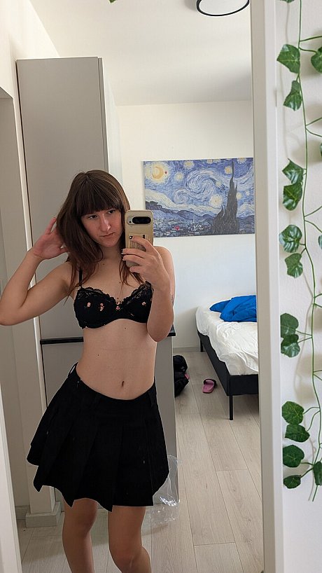 OnlyFans Katie Noir featuring Katie Noir Sex Pics - Image 17 of 21  in Babe category   featuring Katie Noir 