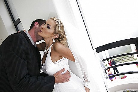 Curvaceous blonde bride gives a oral sex and gets shagged hardcore - Image 2 of 16  in Pussy category   featuring Jordan Ash, Devon 