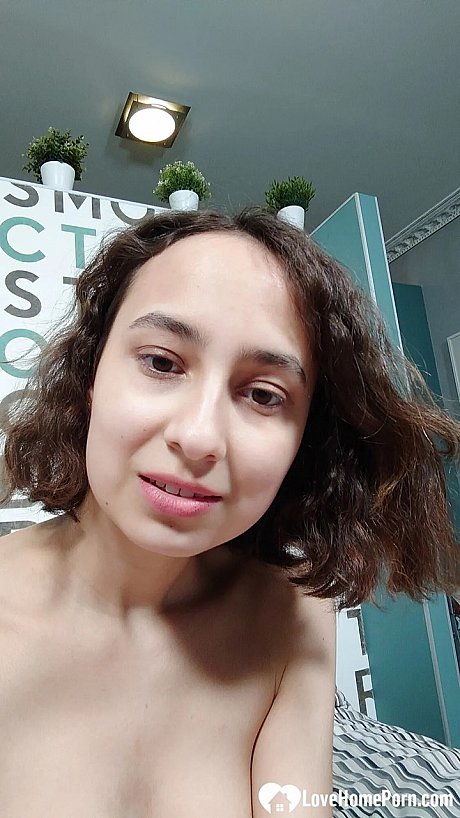 Stunning amateur showing off her great natural boobies in a solo - Image 12 of 18  in Amateur category   featuring Regina Moonshine 