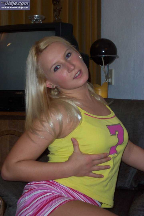 Blondie babe with nice melons Gina yellow-haired gets banged by an older grandad - #168924