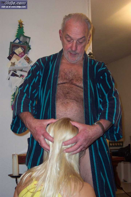 Blondie babe with nice melons Gina yellow-haired gets banged by an older grandad - #168930