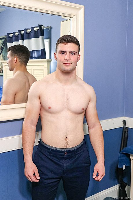 Active Duty starring Thomas Woods XXX Images - Image 3 of 20  in Gay category  