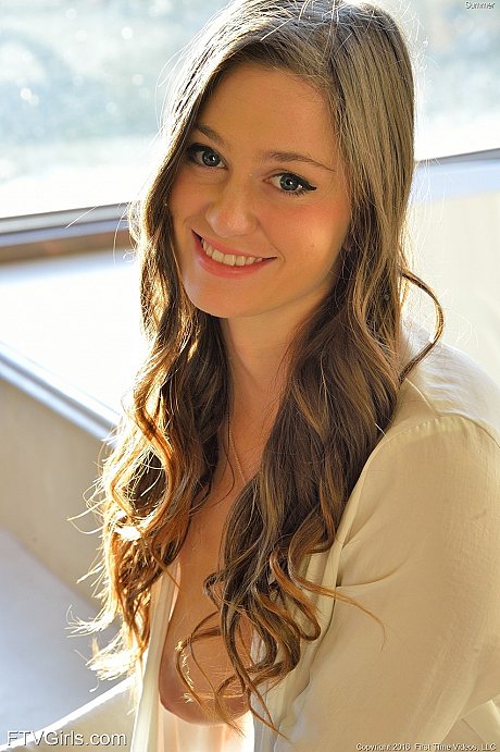 Breathtaking brunette Summer bares her natural juggs and trimmed snatch - Image 4 of 20  in Babe category   featuring Summer 
