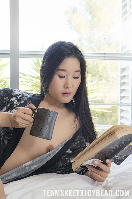 Raven-haired oriental Katana gets her cunt finger screwed & nailed by her BF - Image 1 of 20  in Skinny category   featuring Katana, Romeo 