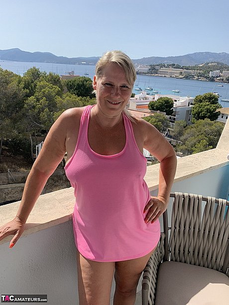 Thick old blondy twerks her large booty on a balcony after exposing herself - Image 4 of 19  in Amateur category   featuring Sweet Susi 