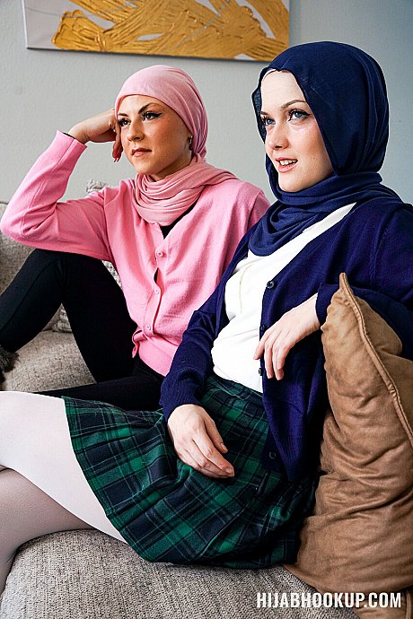 Hijab Hookup Jade Valentine, Ruby Moon, Brad Sterling - Image 12 of 21  in Teen category   featuring Ruby Moon, Brad Sterling, Jade Valentine 