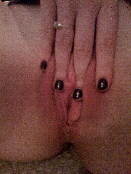 Slender college babe takes selfies of her fine body and bald twat - Image 19 of 20  in Big Clit category  