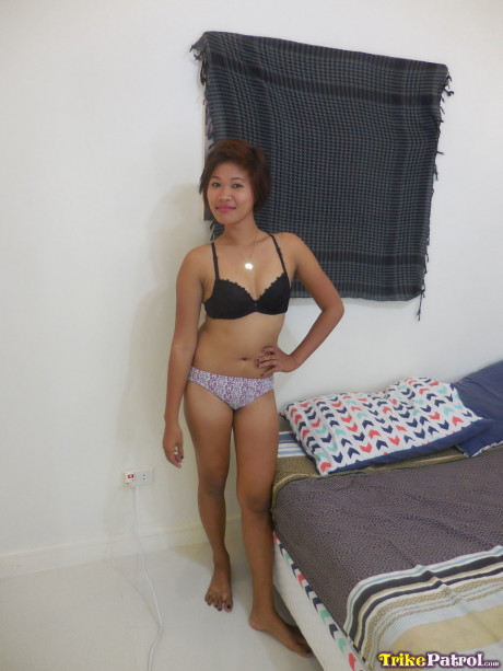 Filipina amateur Stella Catalan strips, rides & gets facialed at a casting - #769419