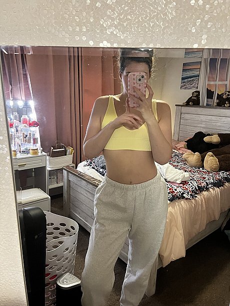 OnlyFans Queen Baddie undressed Porn Pics - Image 2 of 10  in Close Up category  