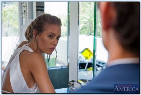 Bride Nicole Aniston gets sexed by her boy best friend in the bathroom - #91651