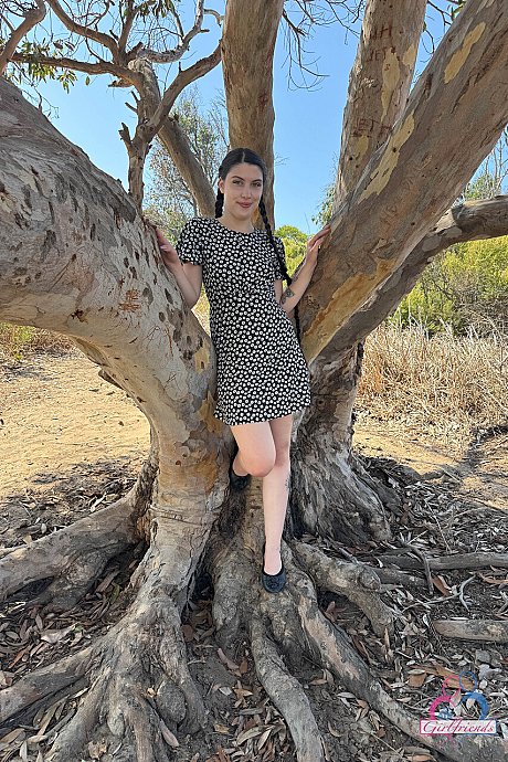 Outdoor XXX Porn Pics