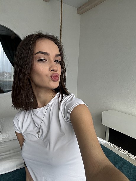 OnlyFans Violet Dreams performed by Violet Dreams Sex Pictures - Image 15 of 20  in Model category   featuring Violet Dreams 69 