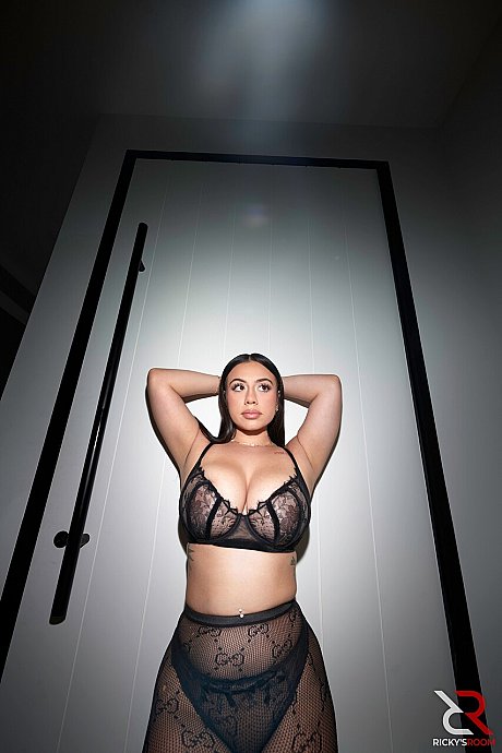 Rickys Room naked Pics - Image 18 of 21  in Hardcore category  