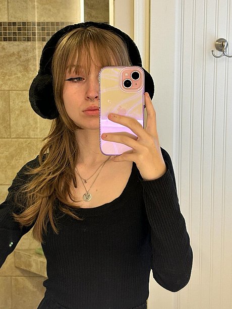 OnlyFans Teensy Bella starring Teensy Bella Hot Porn Pics - Image 16 of 20  in Teen category   featuring Teensy Bella 