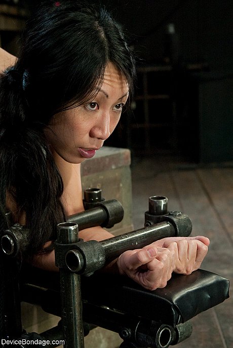 Chinese slut girlfriend woman Tia Ling gets put in metal bondage before getting toyed - Image 4 of 20  in Dildo category   featuring Tia Ling 