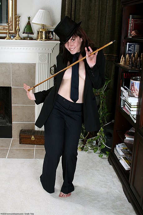 ATK Archives featuring Loni Porn XXX - Image 2 of 21  in Teen category   featuring Loni 